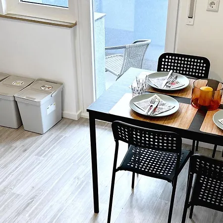 Vaz Apartments Birkenweiher, Wlan,Tv, Kueche, 4-8 Personen Solingen