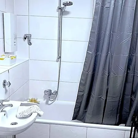 Vaz Birkenweiher Fuer Monteure Und Fachkraefte, Wlan,tv, Kueche, 4-8 Personen Lejlighedshotel