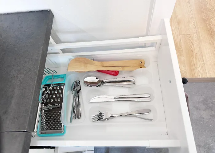 Aparthotel Vaz Birkenweiher Fuer Monteure Und Fachkraefte, Wlan,tv, Kueche, 4-8 Personen 4*