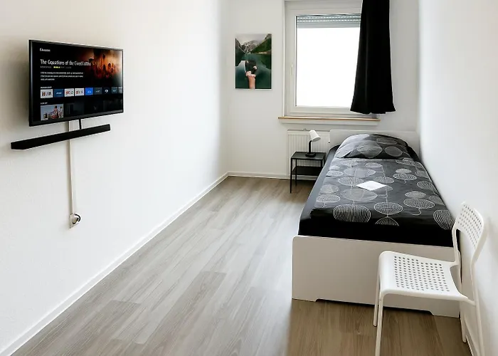 Aparthotel Vaz Birkenweiher Fuer Monteure Und Fachkraefte, Wlan,tv, Kueche, 4-8 Personen